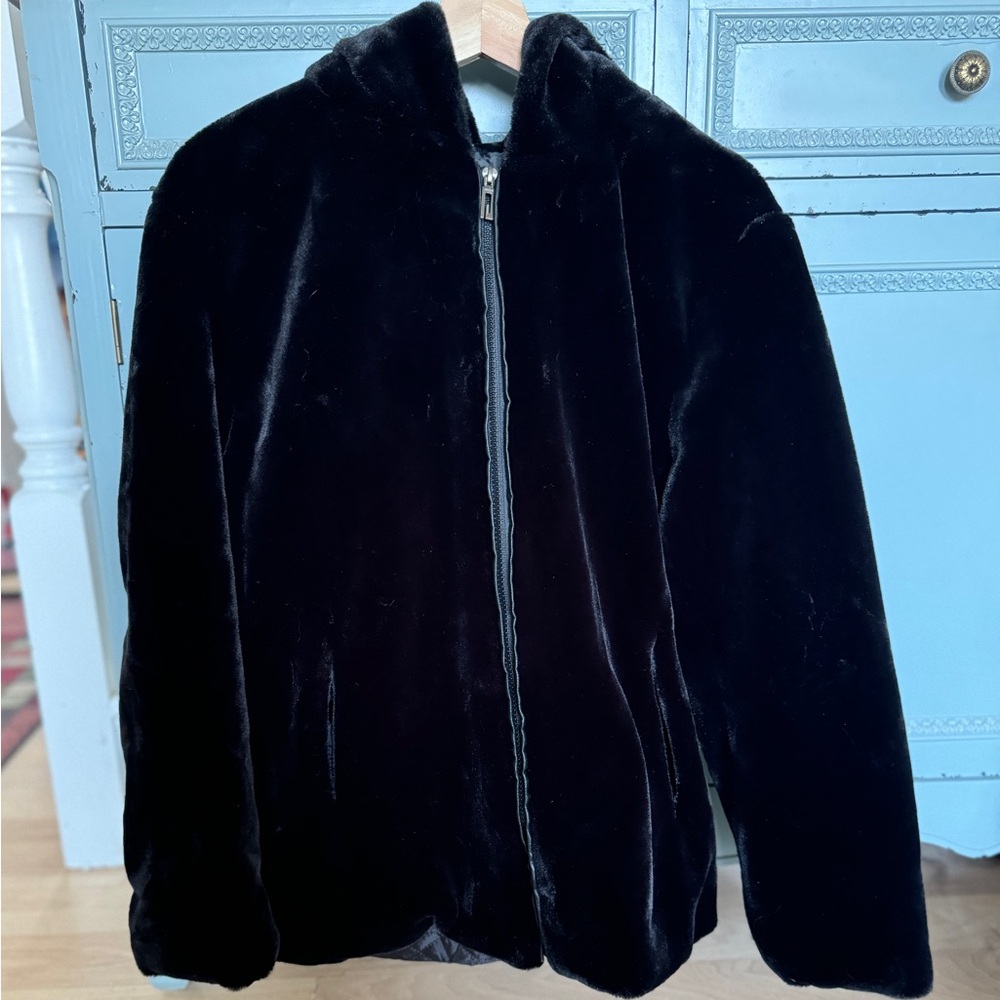 NWOT Hooded Faux Fur Jacket